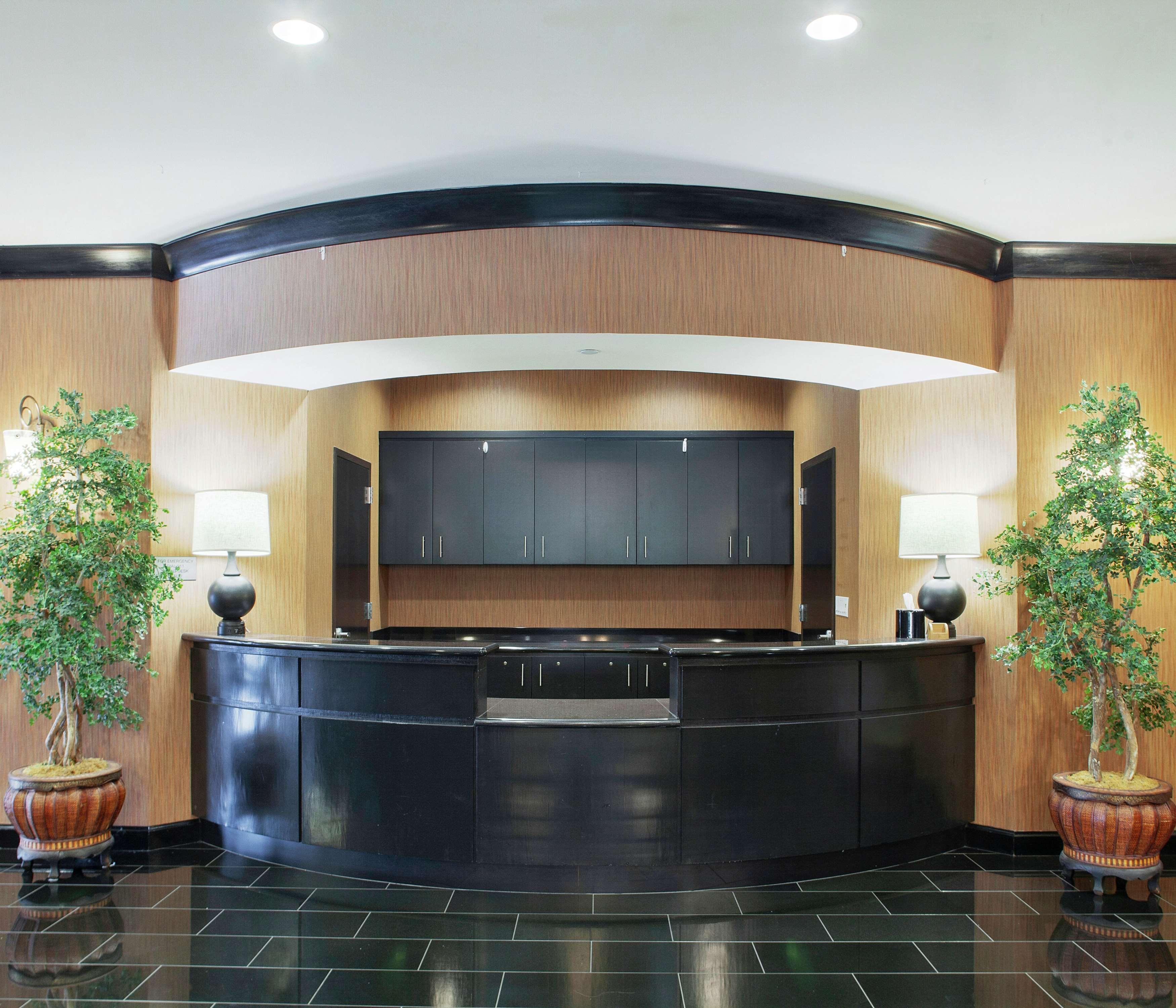 Doubletree Suites By Hilton Bentonville Bagian luar foto