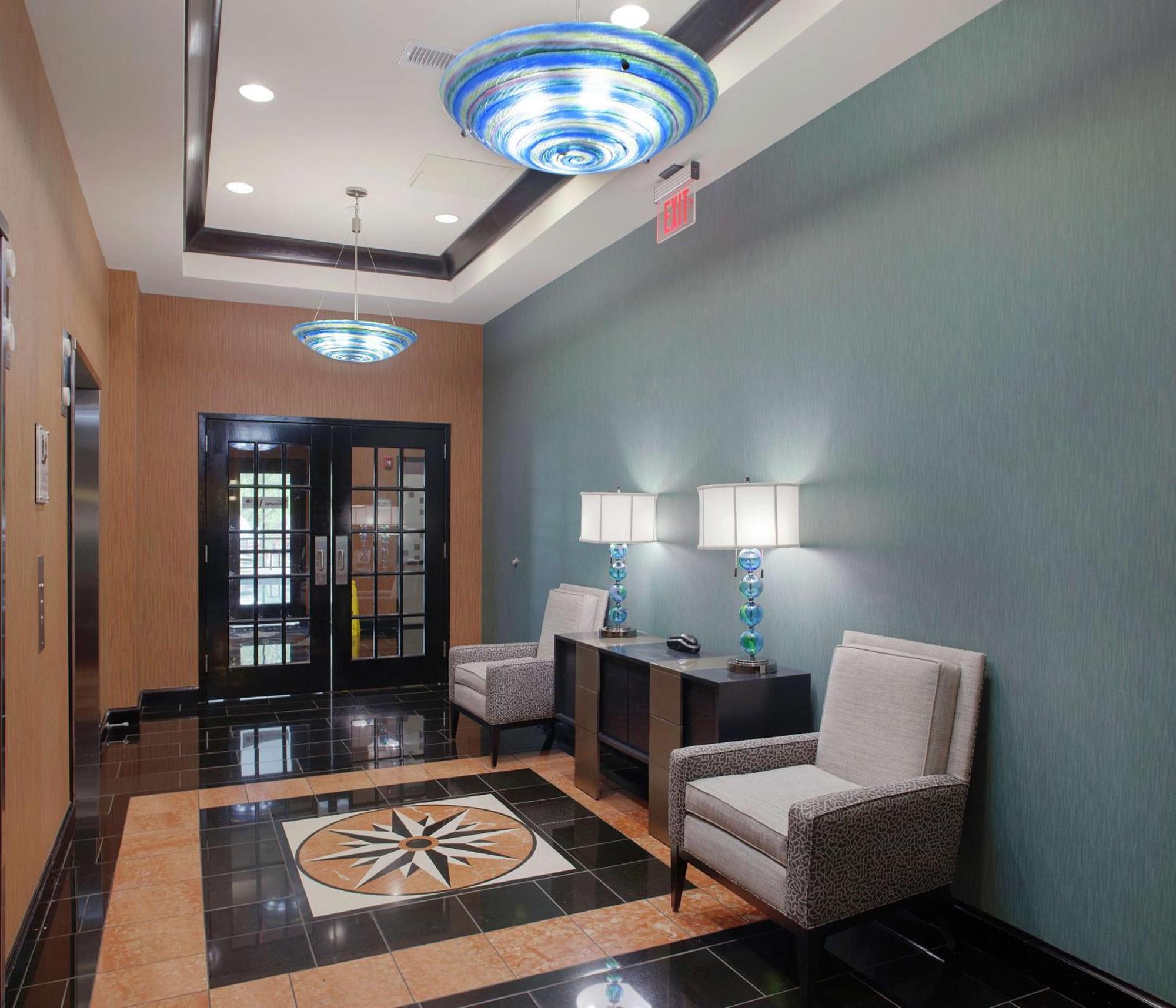 Doubletree Suites By Hilton Bentonville Bagian luar foto