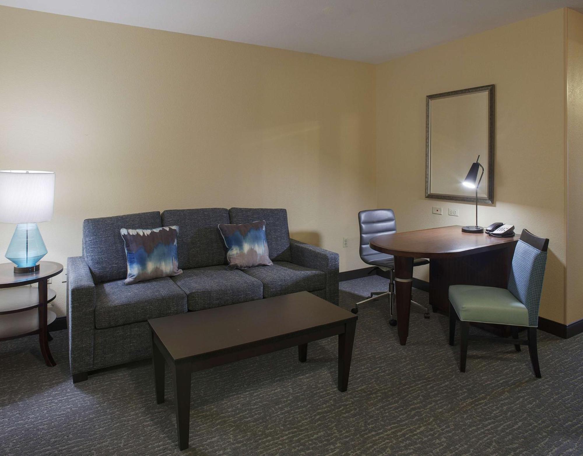 Doubletree Suites By Hilton Bentonville Bagian luar foto